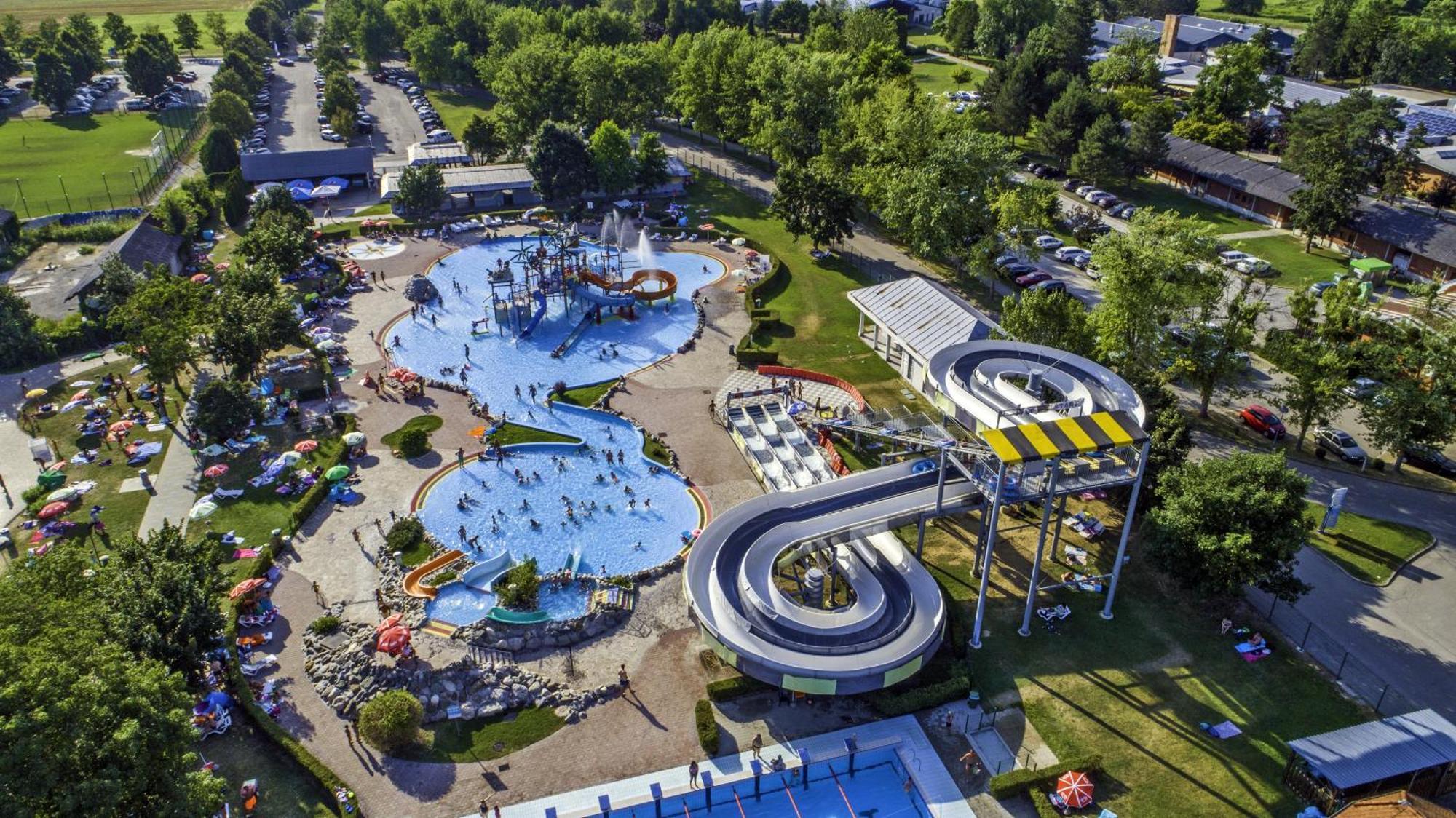 Deluxe Lake View Mobile Homes With Thermal Riviera Tickets チャテジ・オプ・サヴィ エクステリア 写真
